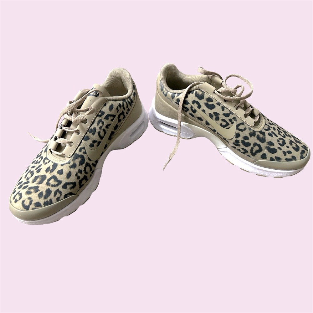 Nike Womens Airmax Jewell Print Running Shoes